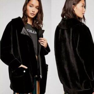 LIKE NEW Free People Black Lindsay Faux Sherpa Vegan Leather Coat Jacket Large